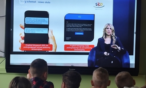 Zdjęcie do Uczniowie naszej szkoły poszerzają wiedzę o finansach i cyberbezpieczeństwie
